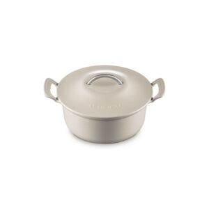Modern Heritage Round Dutch Oven