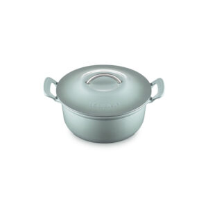 Modern Heritage Round Dutch Oven